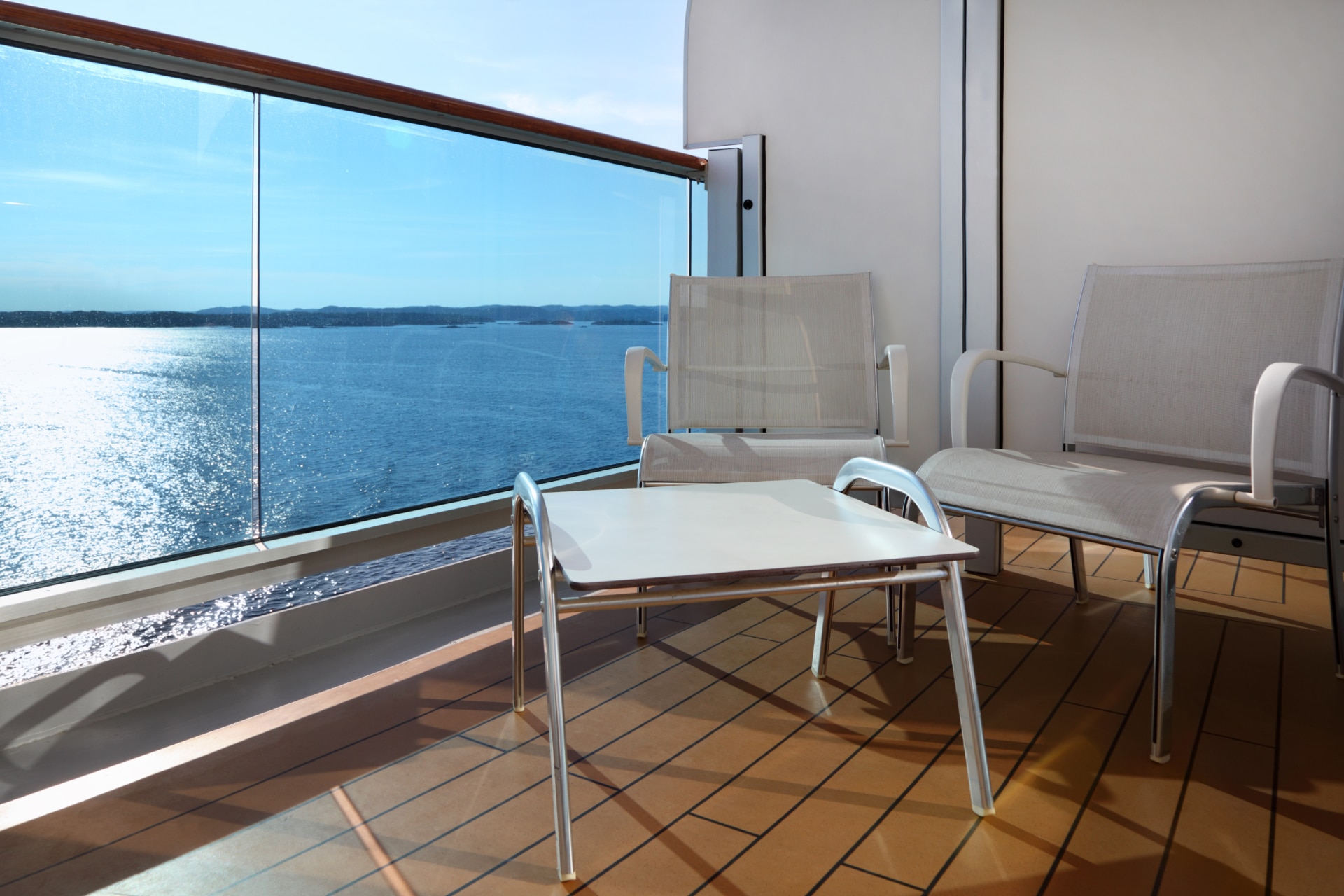 The Ultimate Guide to Buying Aluminum Furniture in Palm Beach: Style, Durability & Best Stores