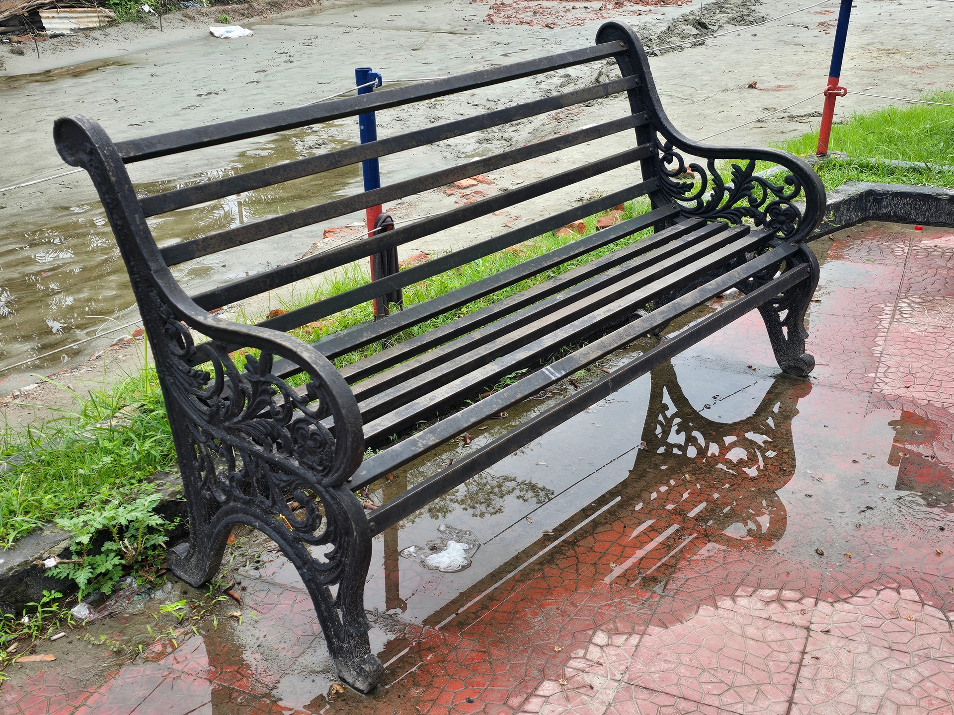 Buying Cast Aluminum Furniture: What to Look for Before You Invest